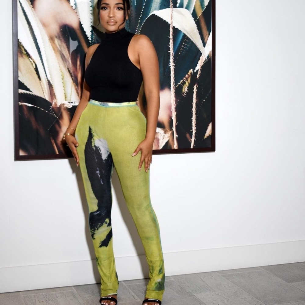 Abstract Mesh Pants Size Large